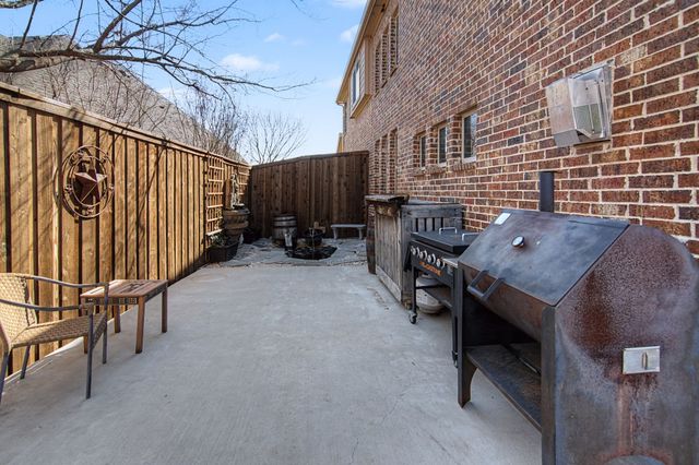 5728 Brookside Drive, Denton, TX 76226