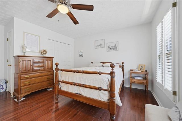 7505 Saint Charles Square, Roswell, GA 30075