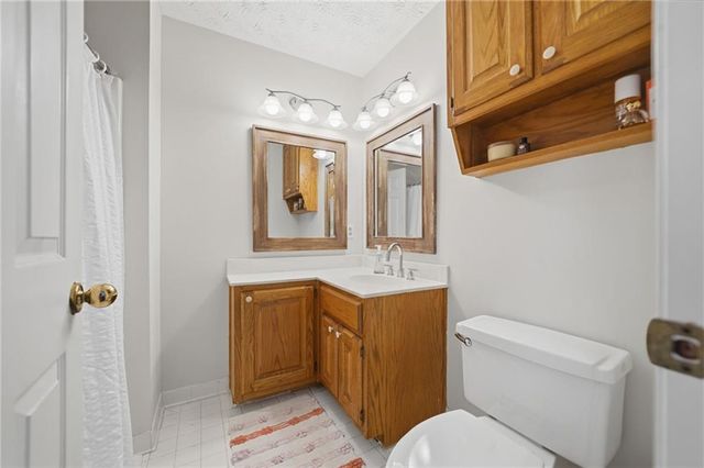 7505 Saint Charles Square, Roswell, GA 30075