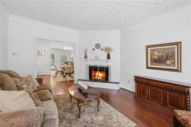 7505 Saint Charles Square, Roswell, GA 30075
