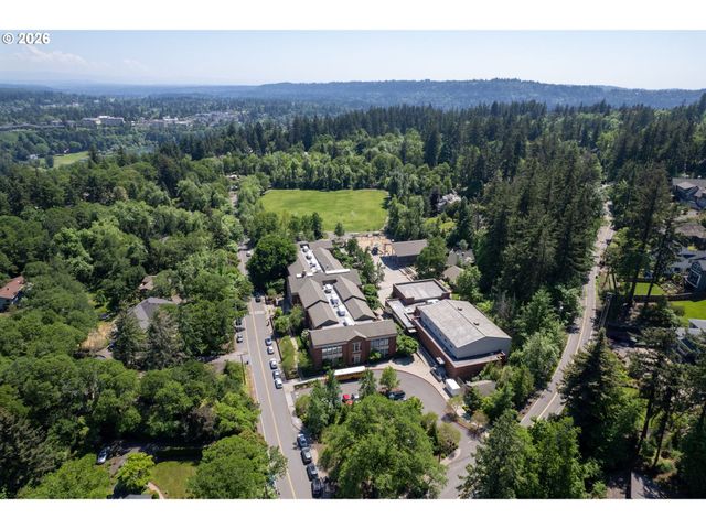 11385 S RIVERWOOD Rd, Portland, OR 97219