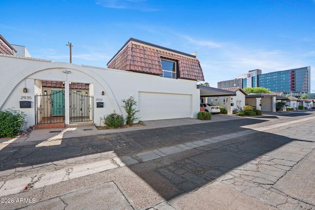 2933 N CASA TOMAS Court, Phoenix, AZ 85016