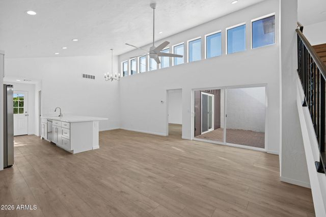 2933 N CASA TOMAS Court, Phoenix, AZ 85016