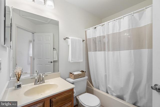 20944 ROOTSTOWN TER, Ashburn, VA 20147