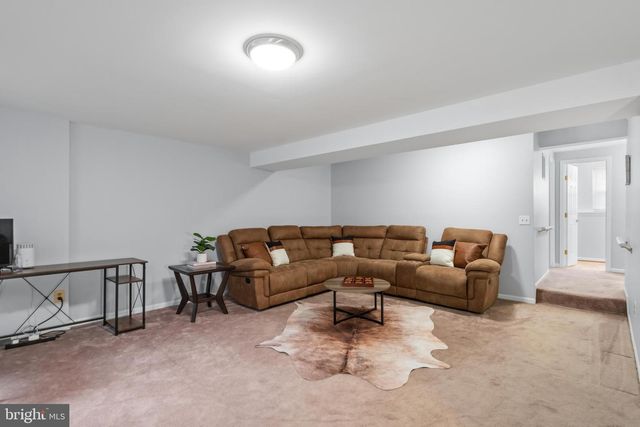 20944 ROOTSTOWN TER, Ashburn, VA 20147