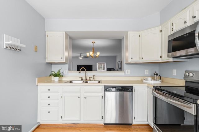 20944 ROOTSTOWN TER, Ashburn, VA 20147