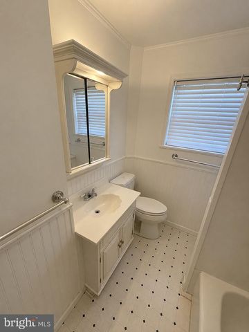 1 EASTSHIP RD, Baltimore, MD 21222
