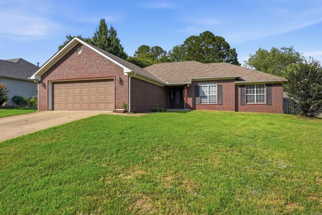 104 Applegate, Conway, AR 72034