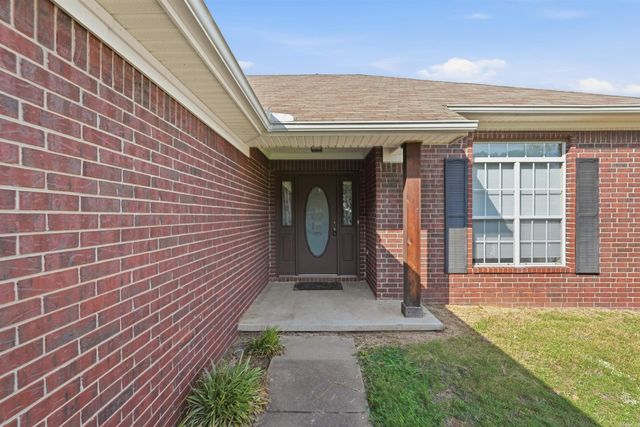 104 Applegate, Conway, AR 72034