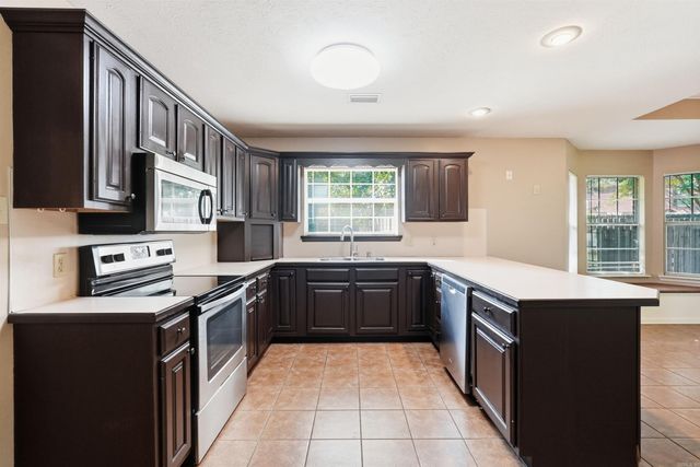 104 Applegate, Conway, AR 72034