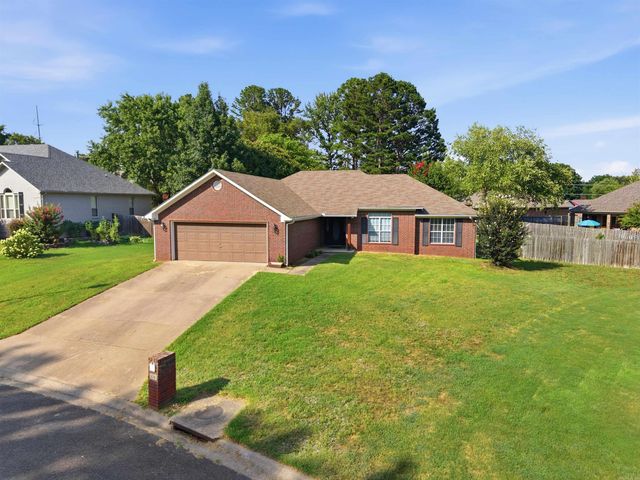 104 Applegate, Conway, AR 72034