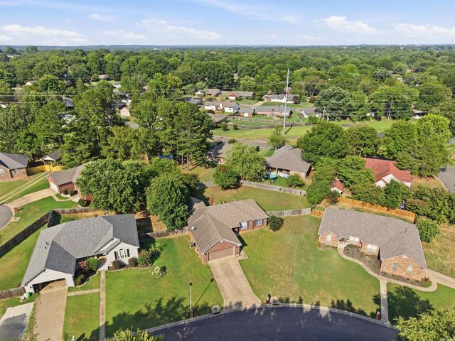 104 Applegate, Conway, AR 72034