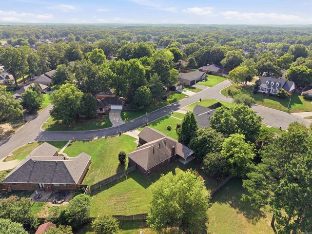 104 Applegate, Conway, AR 72034