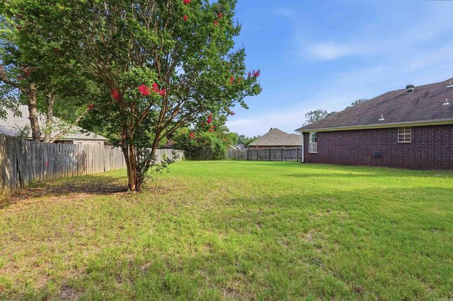 104 Applegate, Conway, AR 72034