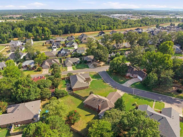 104 Applegate, Conway, AR 72034