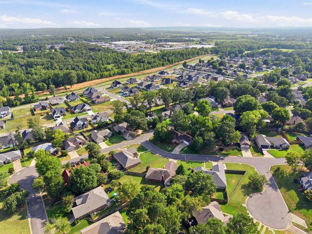 104 Applegate, Conway, AR 72034