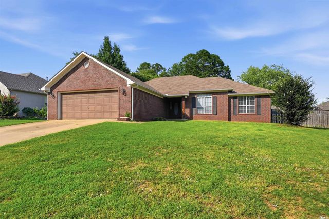 104 Applegate, Conway, AR 72034