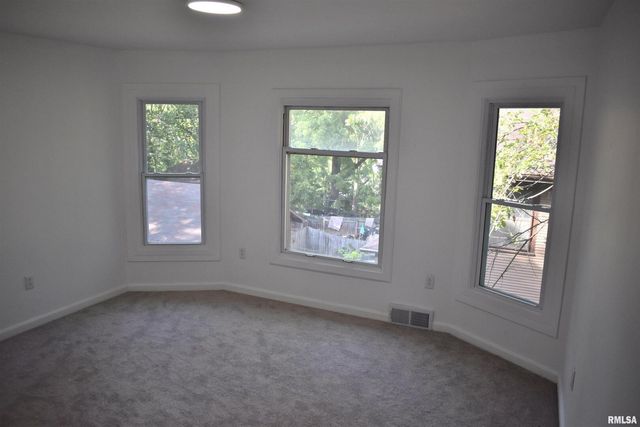 926 43RD Street, Rock Island, IL 61201