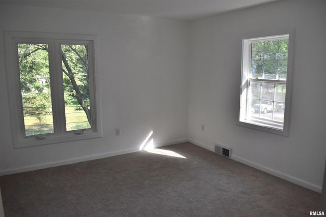 926 43RD Street, Rock Island, IL 61201