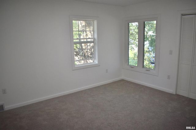 926 43RD Street, Rock Island, IL 61201