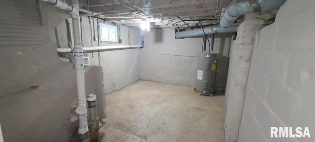 926 43RD Street, Rock Island, IL 61201