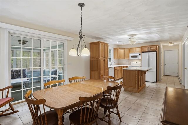 138 Dover Lane, Richmond, RI 02812