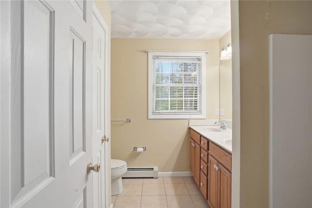 138 Dover Lane, Richmond, RI 02812