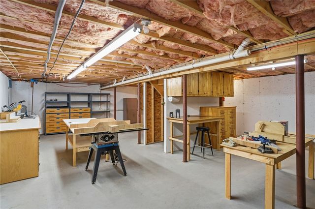 138 Dover Lane, Richmond, RI 02812