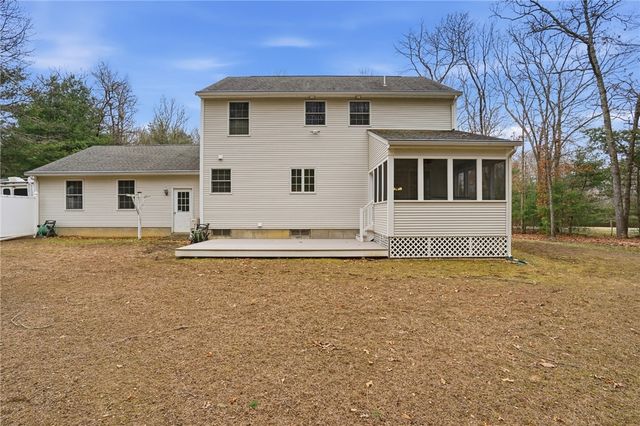 138 Dover Lane, Richmond, RI 02812