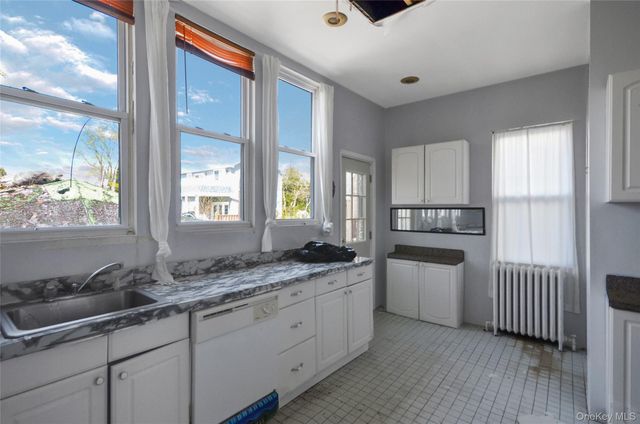 103 Rochelle Street, Bronx, NY 10464