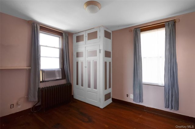 103 Rochelle Street, Bronx, NY 10464
