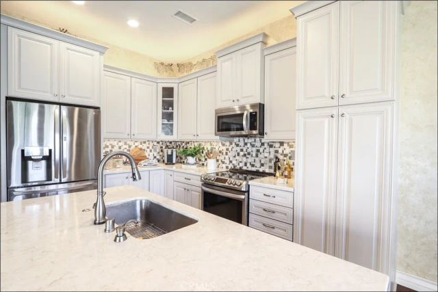 15 Pacifica, Aliso Viejo, CA 92656