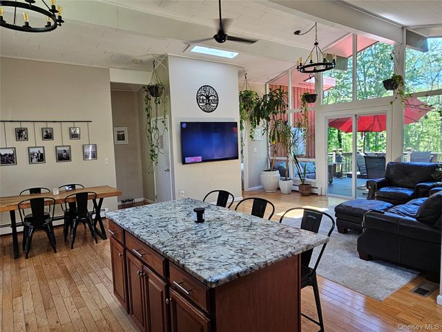 375 Eatontown Road, Port Jervis, NY 12771