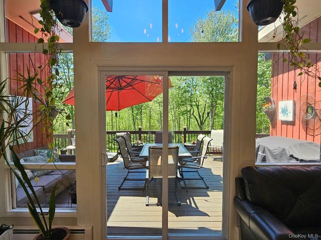 375 Eatontown Road, Port Jervis, NY 12771