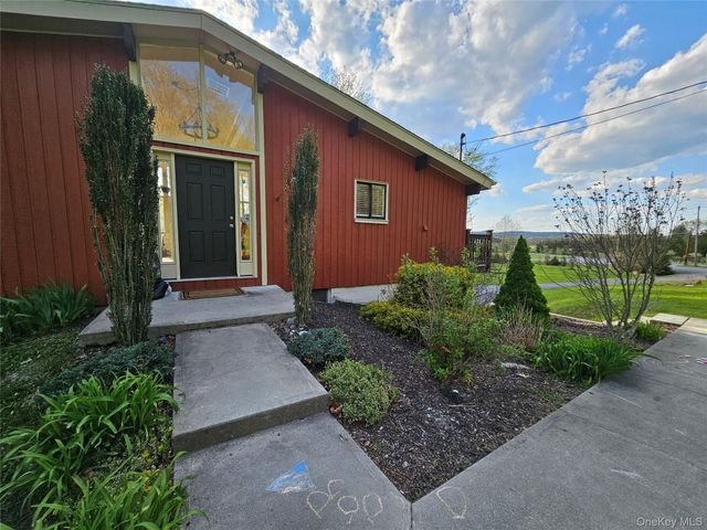 375 Eatontown Road, Port Jervis, NY 12771