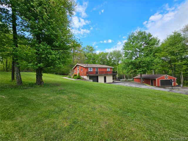 375 Eatontown Road, Port Jervis, NY 12771