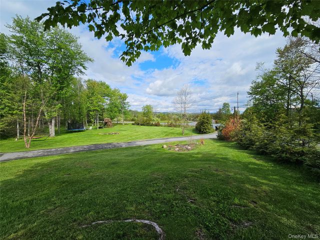 375 Eatontown Road, Port Jervis, NY 12771