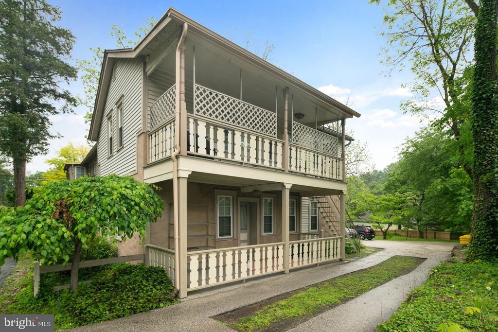 1105 YOUNGS FORD RD, Gladwyne, PA 19035