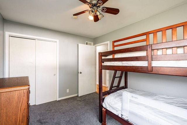 8149 S White Oak DRIVE, Oak Creek, WI 53154