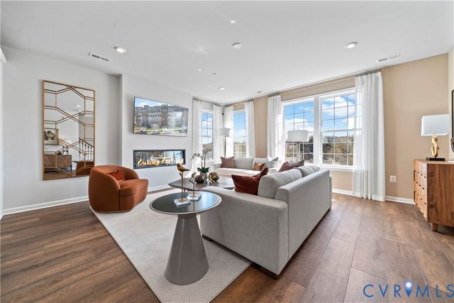 231 Brattice Dr, Midlothian, VA 23114