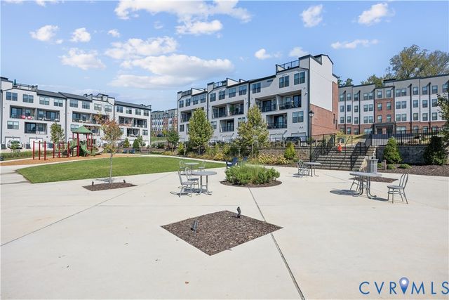 231 Brattice Dr, Midlothian, VA 23114