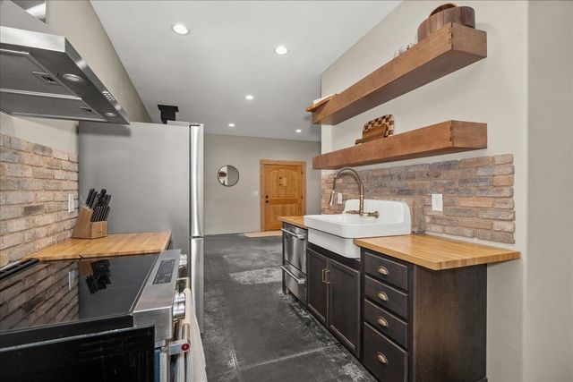 10201 W Jensen Rd, Cheney, WA 99004