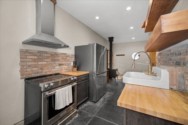 10201 W Jensen Rd, Cheney, WA 99004