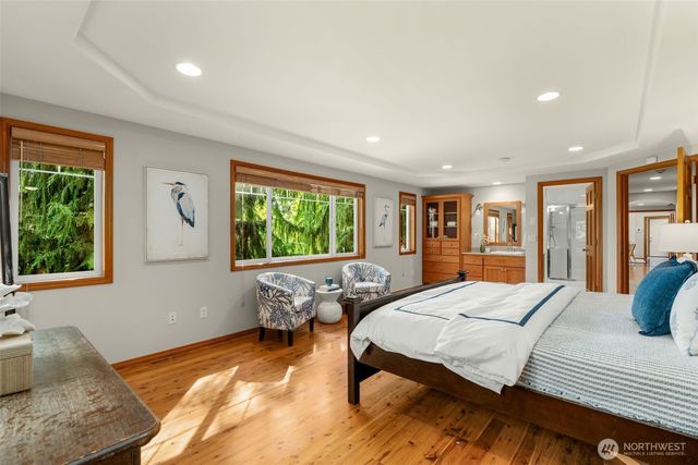 6183 NE 187th Place, Kenmore, WA 98028