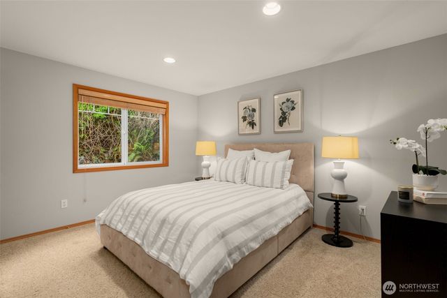 6183 NE 187th Place, Kenmore, WA 98028