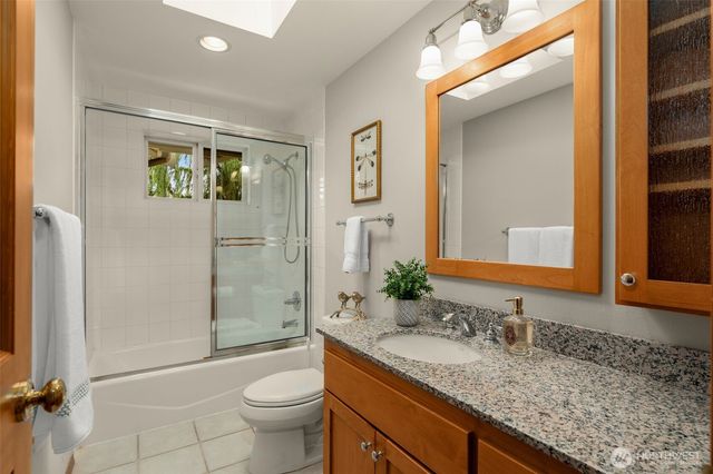 6183 NE 187th Place, Kenmore, WA 98028
