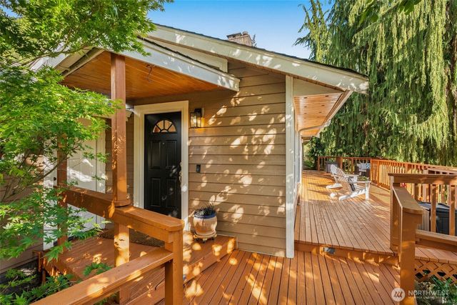 6183 NE 187th Place, Kenmore, WA 98028
