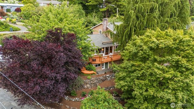 6183 NE 187th Place, Kenmore, WA 98028