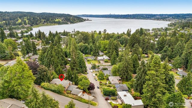 6183 NE 187th Place, Kenmore, WA 98028