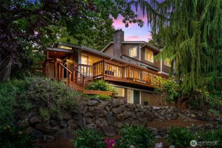 6183 NE 187th Place, Kenmore, WA 98028